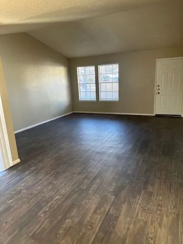 $1,350 | 501-503 Burlwood Court, Round Rock, TX 78664