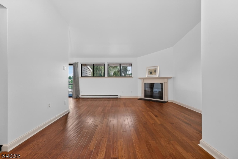 91 North Slope Clinton, NJ 08809 - Photo 16 of 25