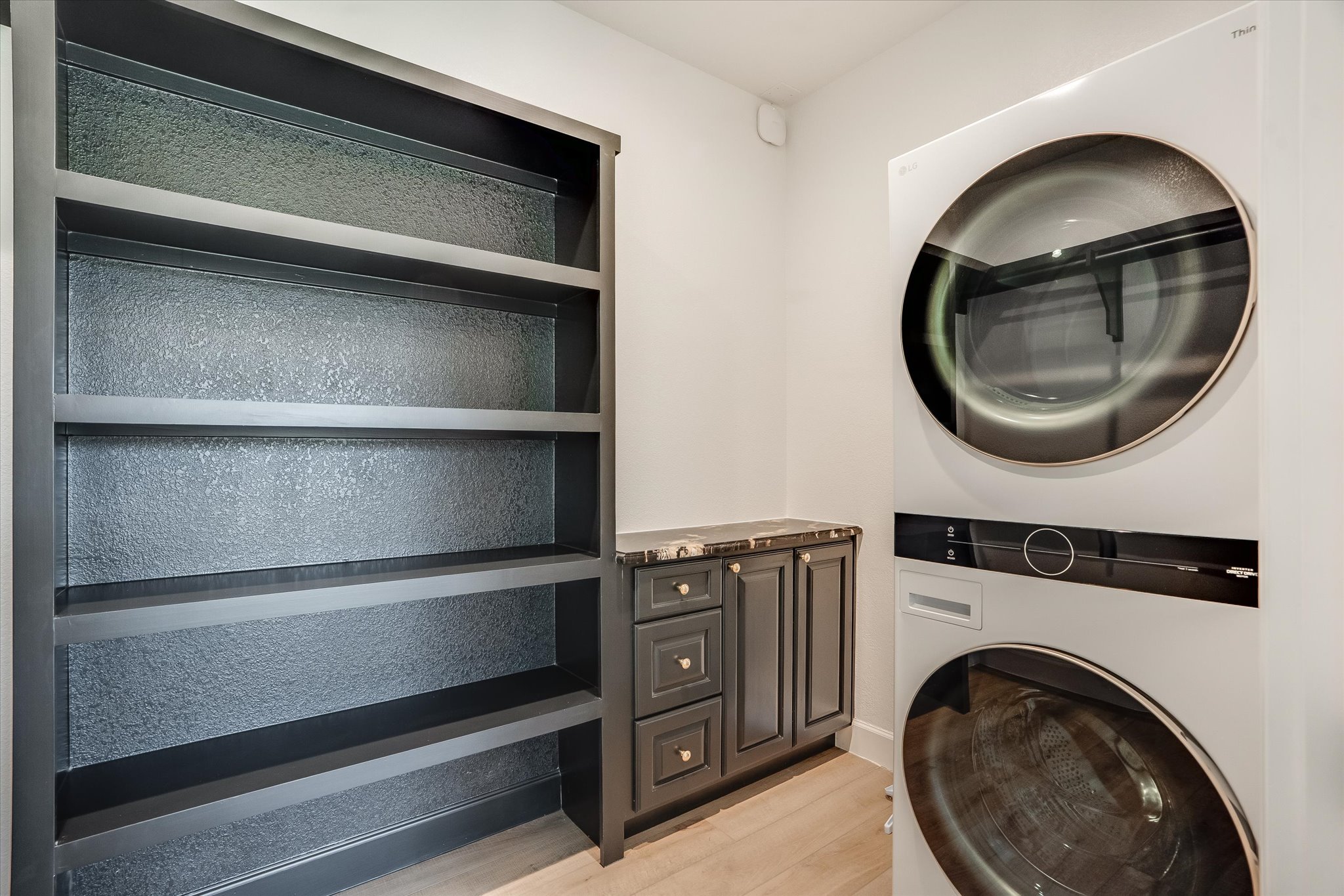 312 Rancho Grande Drive Wimberley, TX 78676 - Photo 31 of 39 Guest House Laundry