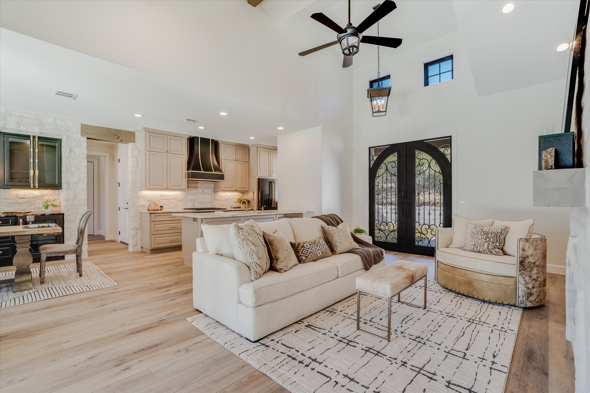 312 Rancho Grande Drive Wimberley, TX 78676 - Photo 7 of 39