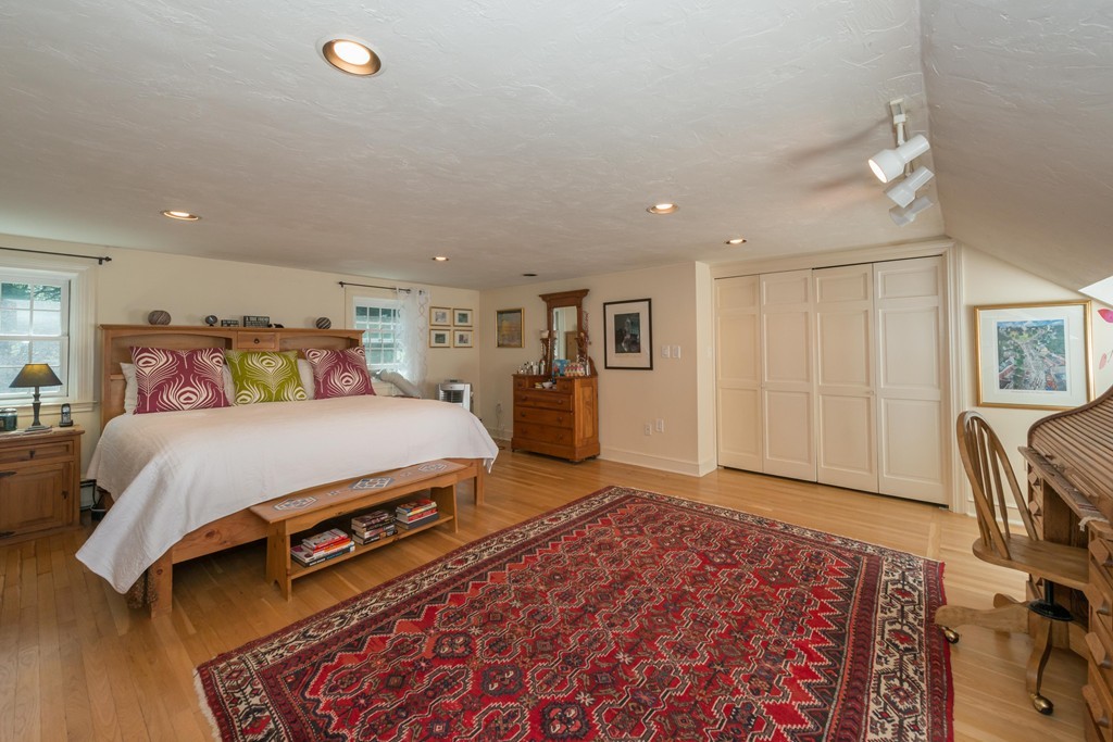 245 Highland Road Andover, MA 01810 - Photo 18 of 25 Gallery Image 18