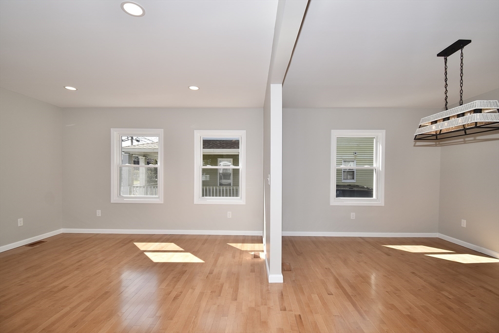 18 Stuyvesant Street Springfield, MA 01104 - Photo 18 of 39 Gallery Image 18