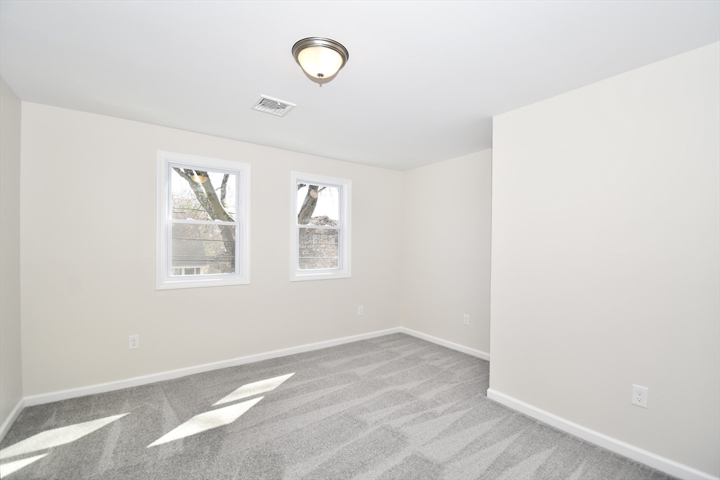 18 Stuyvesant Street Springfield, MA 01104 - Photo 29 of 39 Gallery Image 29