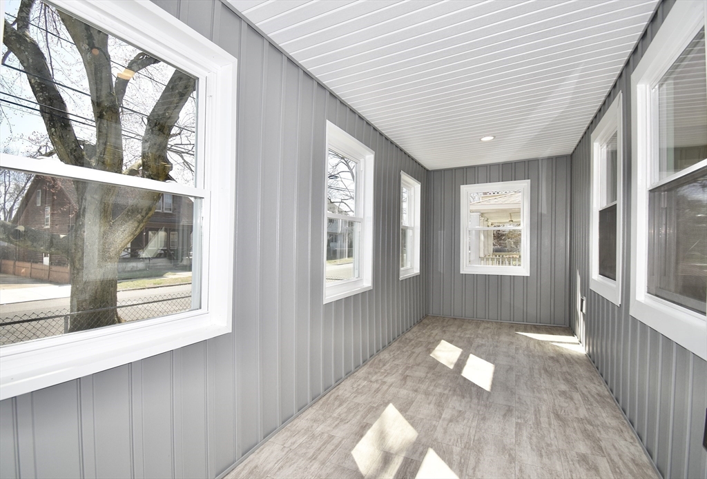 18 Stuyvesant Street Springfield, MA 01104 - Photo 31 of 39 Gallery Image 31