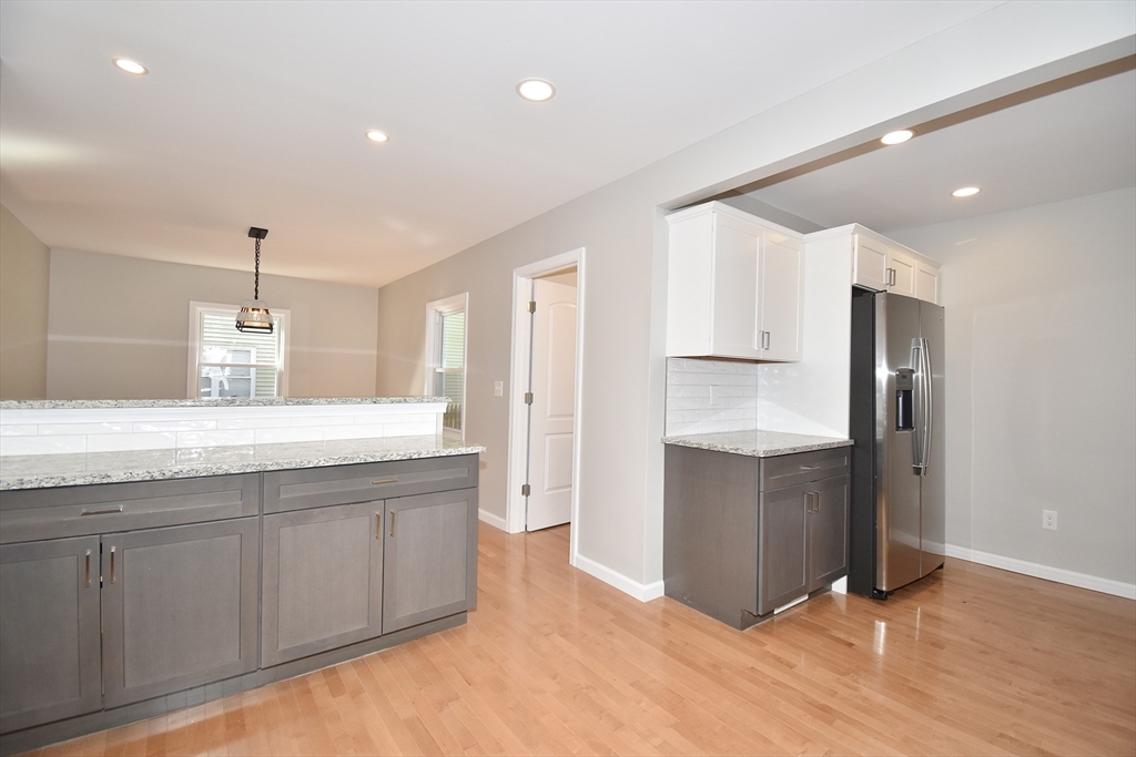 18 Stuyvesant Street Springfield, MA 01104 - Photo 10 of 39 Gallery Image 10