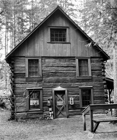 $289,000 | 10500 Mt Baker Highway, Unit 307, Glacier, WA 98244