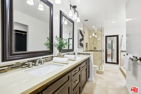 $1,890,000 | 234 South Tower Drive, Unit 3, Beverly Hills, CA 90211