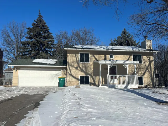 $320,000 | 8108 North College Park Drive, Brooklyn Park, MN 55445