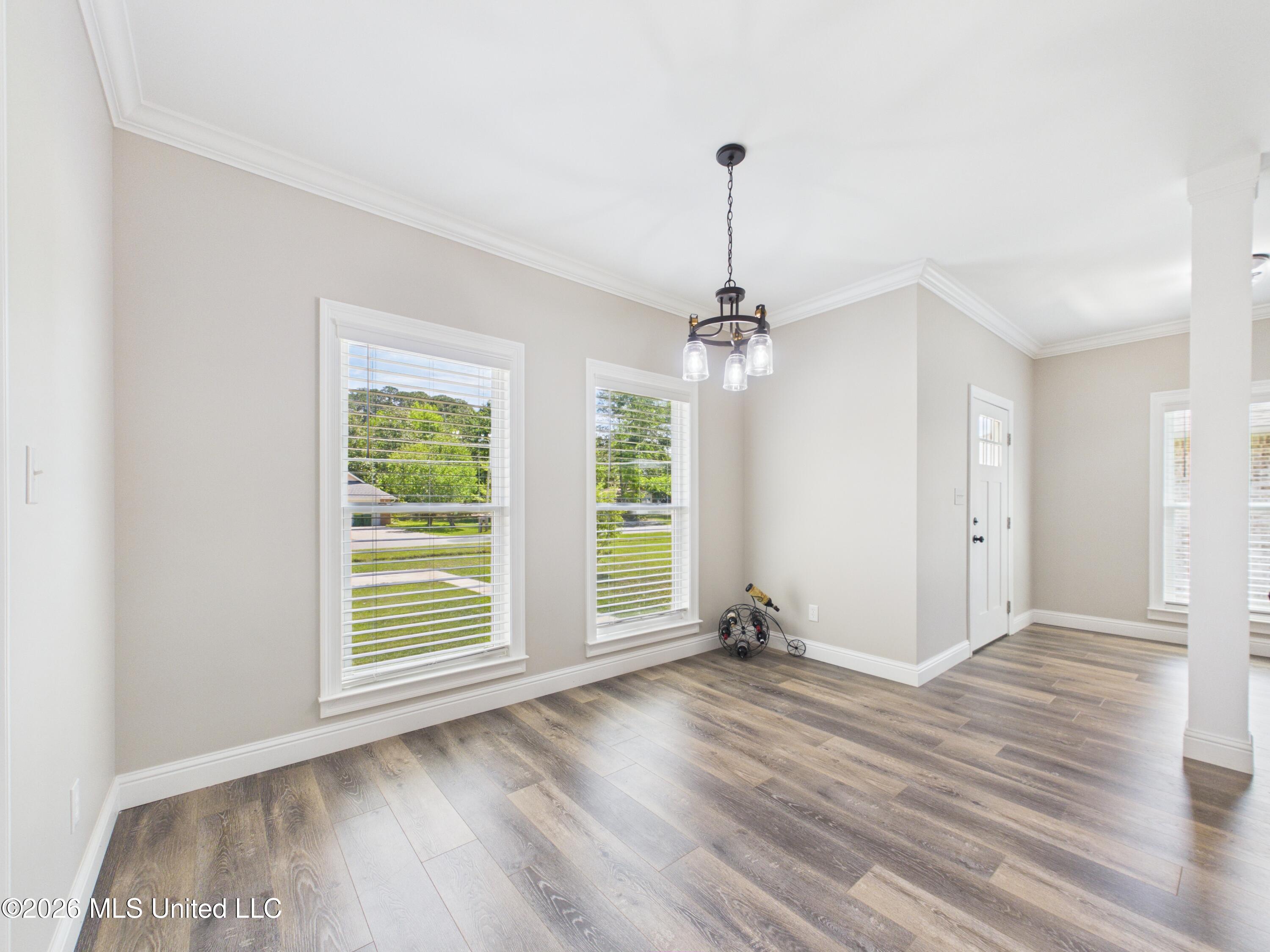 1925 Beachview Drive Ocean Springs, MS 39564 - Photo 15 of 33 CAM04449G0-PR0037-STILL016