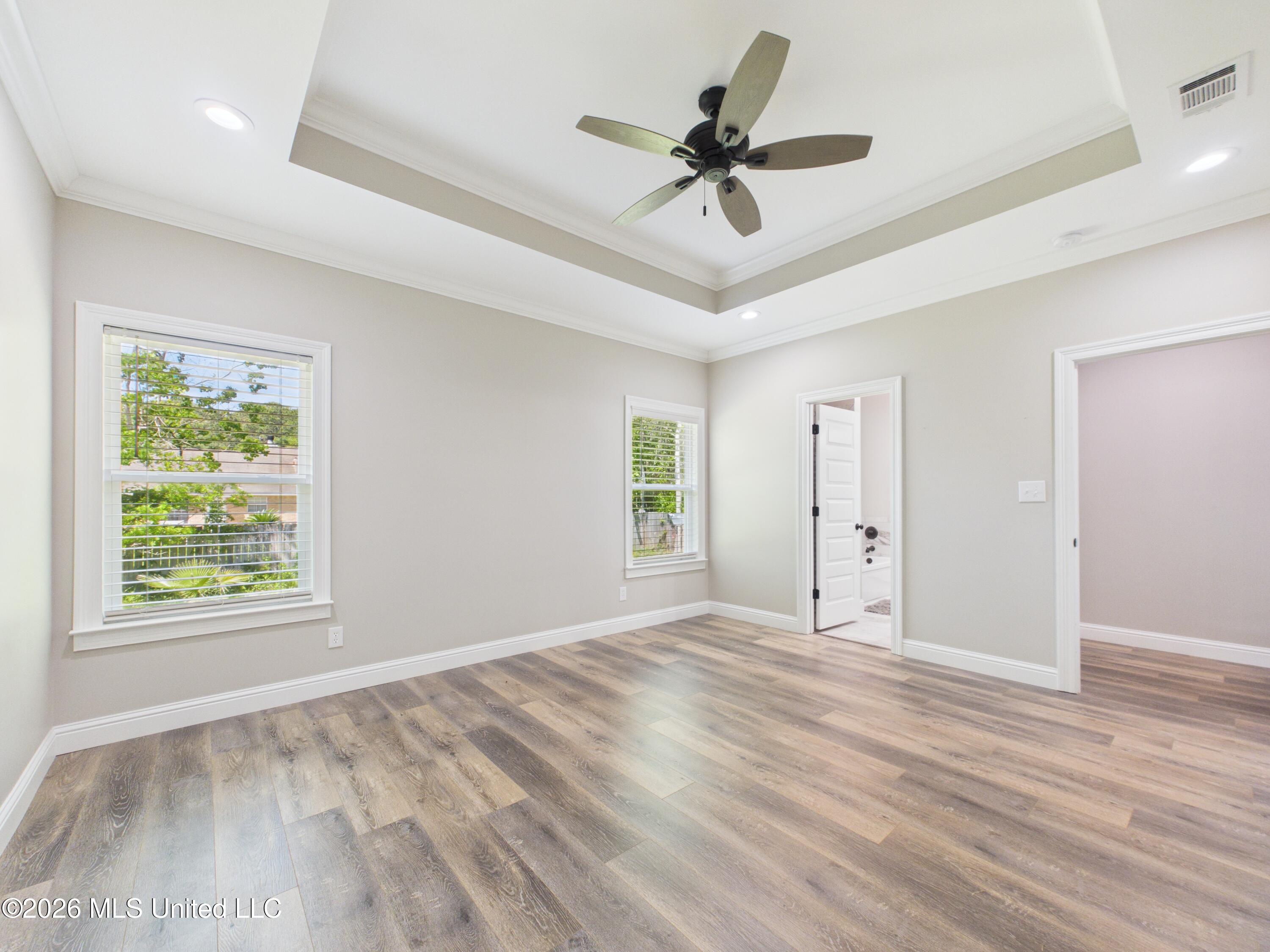 1925 Beachview Drive Ocean Springs, MS 39564 - Photo 23 of 33 CAM04449G0-PR0037-STILL026