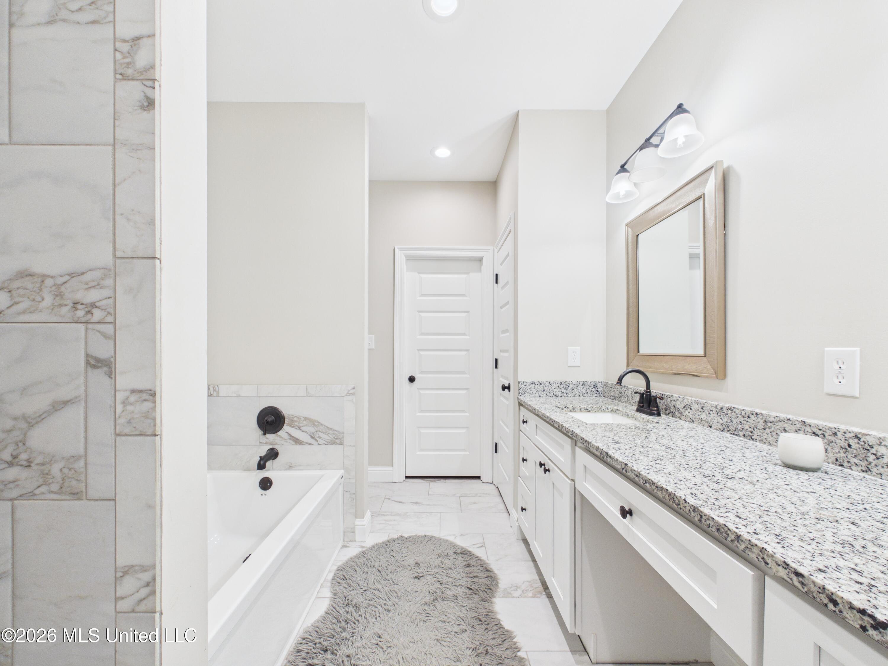 1925 Beachview Drive Ocean Springs, MS 39564 - Photo 24 of 33 CAM04449G0-PR0037-STILL027