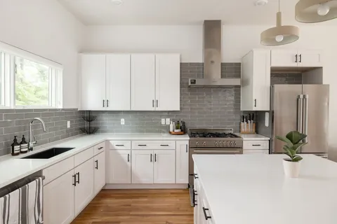 $995,500 | 701 Taylor Street, Nashville, TN 37208