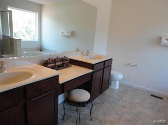 4950 Ambs Road St. Louis, MO 63128 - Photo 20 of 25 Gallery Image 20