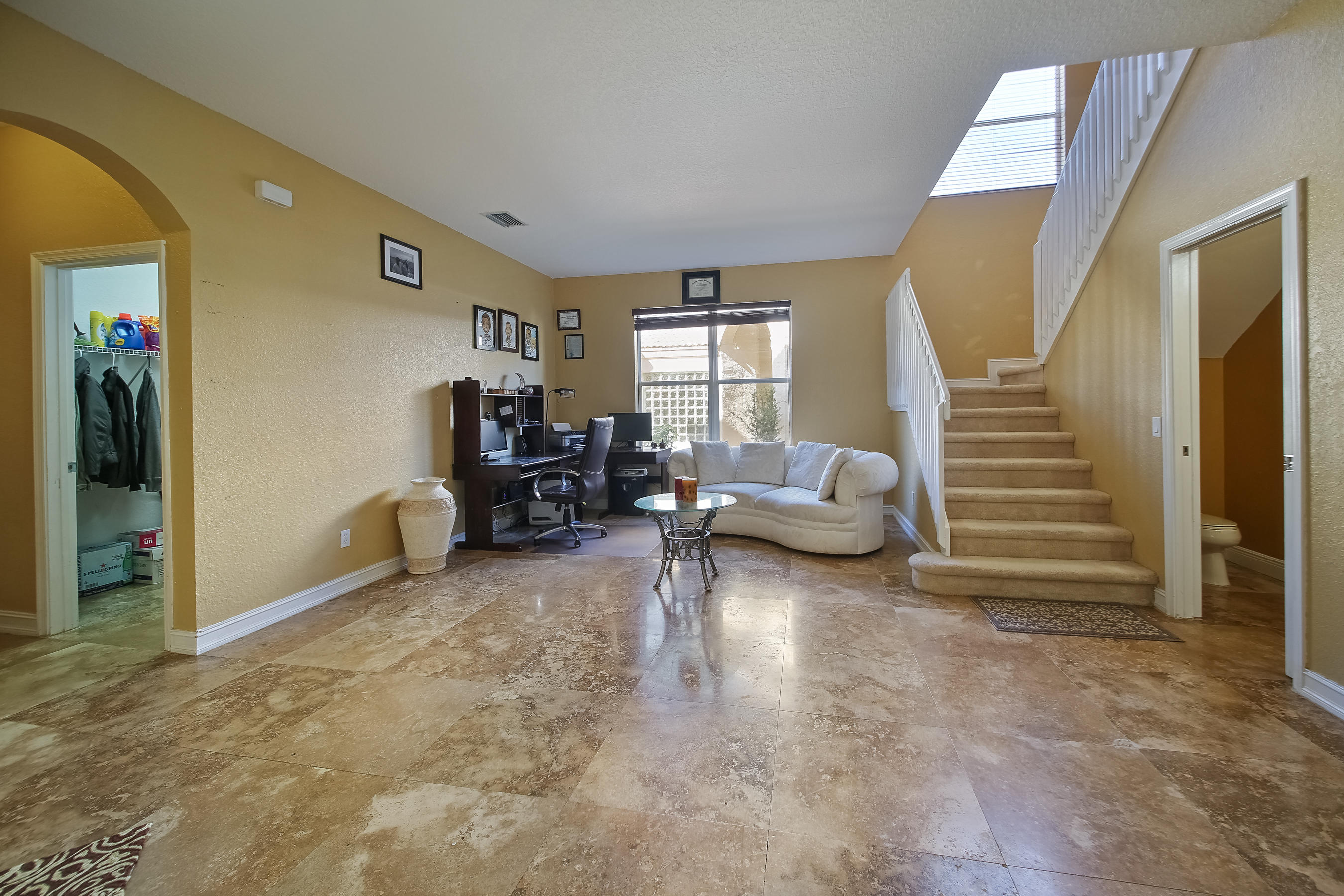 8927 Chestnut Ridge Way Boynton Beach, FL 33473 - Photo 4 of 23 Living Room