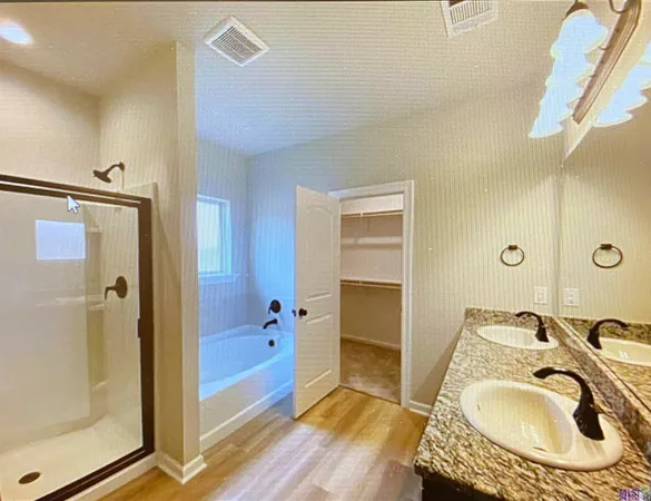 $2,100 | 23161 Wilton Drive, Denham Springs, LA 70726
