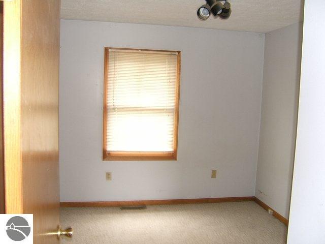 493 Barrett Road Kingsley, MI 49649 - Photo 8 of 15 1707745-7.JPG
