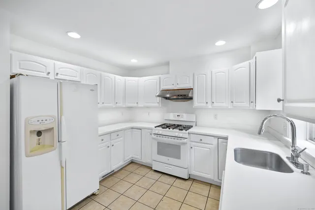 $285,000 | 73 Briar Lane, Unit 73, Norwich, CT 06360