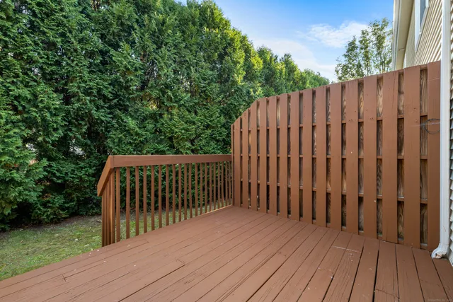 $285,000 | 73 Briar Lane, Unit 73, Norwich, CT 06360