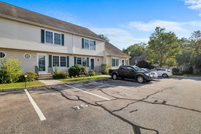 $285,000 | 73 Briar Lane, Unit 73, Norwich, CT 06360