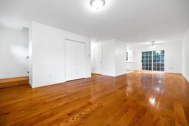 $285,000 | 73 Briar Lane, Unit 73, Norwich, CT 06360