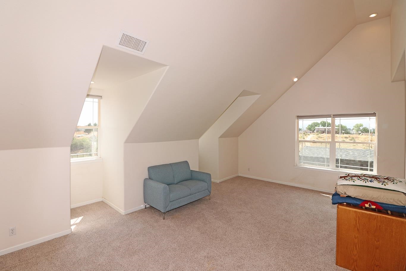 1198 23 Road Grand Junction, CO 81505 - Photo 18 of 32 an empty room with windows