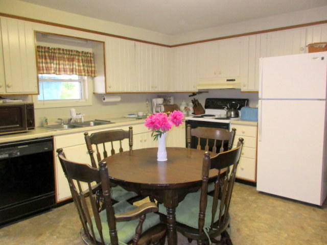 517 Cushman Road Winslow, ME 04901 - Photo 2 of 27 Eat-in kitchen