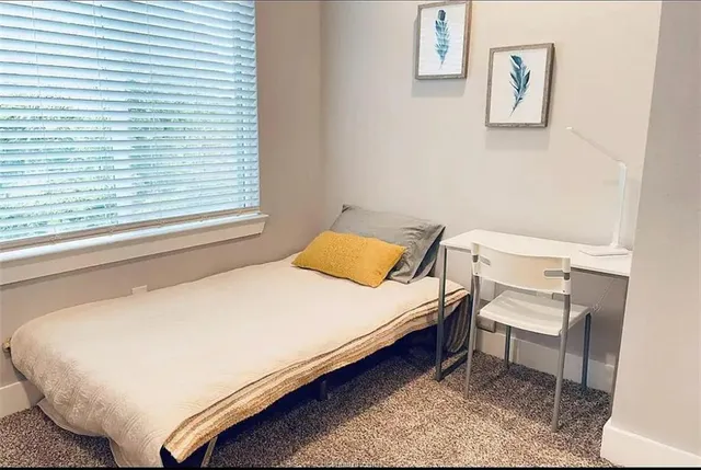 $1,700 | 223 West 22nd Street, Bryan, TX 77803