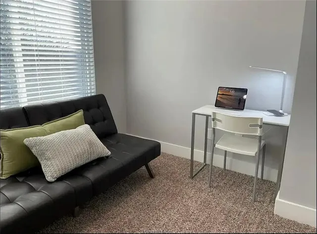 $1,700 | 223 West 22nd Street, Bryan, TX 77803