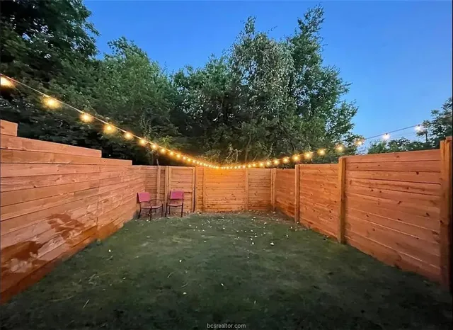 $1,700 | 223 West 22nd Street, Bryan, TX 77803