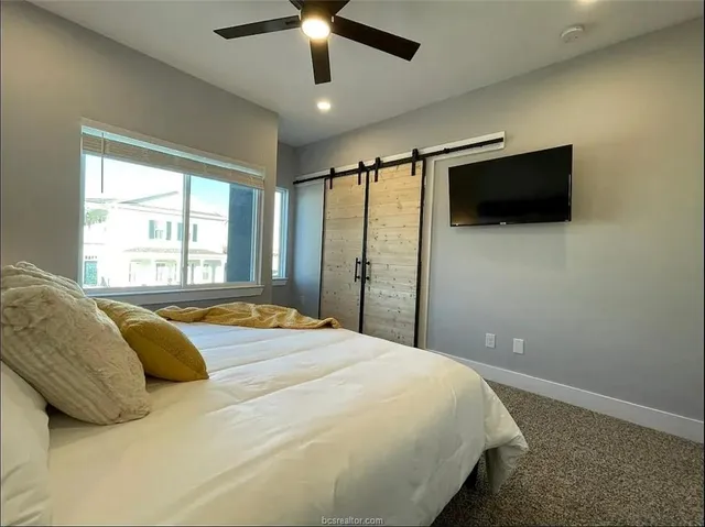 $1,700 | 223 West 22nd Street, Bryan, TX 77803