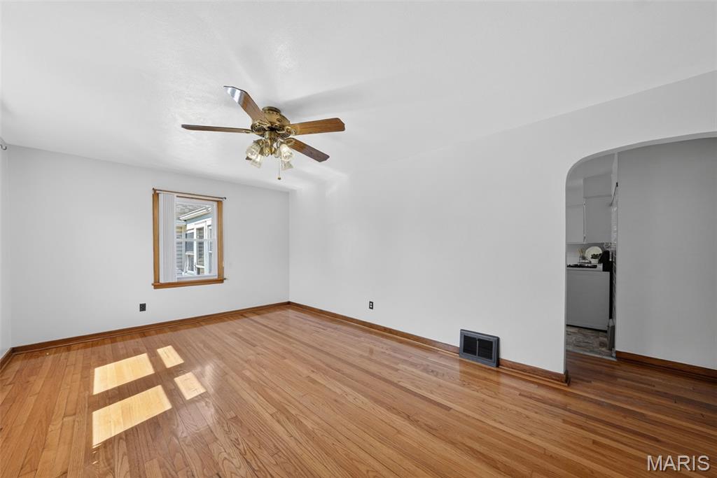 3909 Shackelford Road Florissant, MO 63034 - Photo 9 of 44