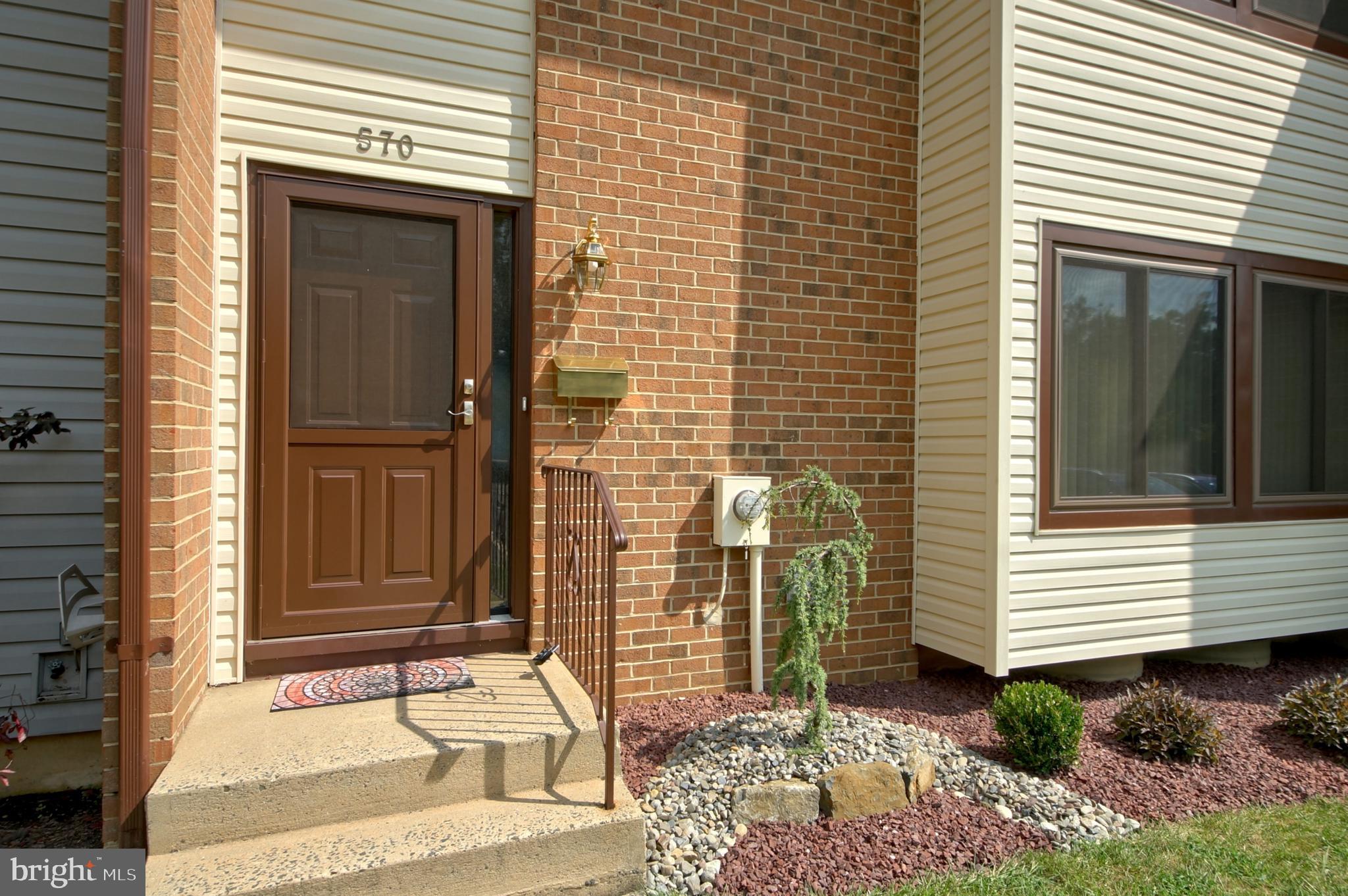 570 Fairfield Road Hightstown, NJ 08520 - Photo 2 of 29