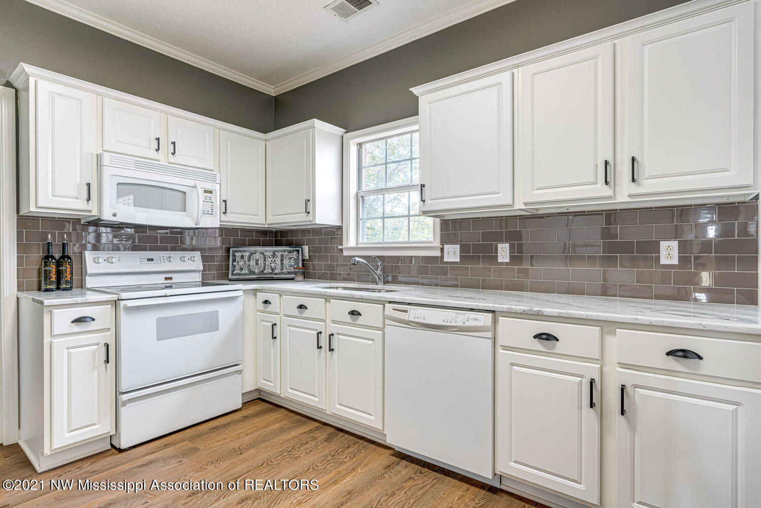 4860 Center Hill Road Olive Branch, MS 38654 - Photo 12 of 33 214860_17-snapsold-screen-4860-center-hi