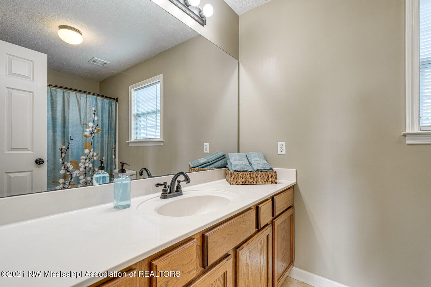 4860 Center Hill Road Olive Branch, MS 38654 - Photo 20 of 33 214860_25-snapsold-screen-4860-center-hi