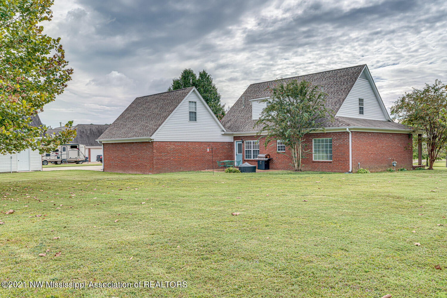 4860 Center Hill Road Olive Branch, MS 38654 - Photo 23 of 33 214860_28-snapsold-screen-4860-center-hi
