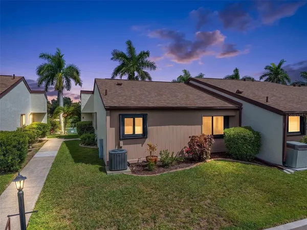 $175,000 | 1001 West Marion Avenue, Unit 5, Punta Gorda, FL 33950