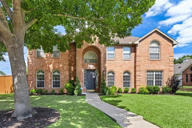 $649,999 | 4425 Foxtail Lane, Plano, TX 75024