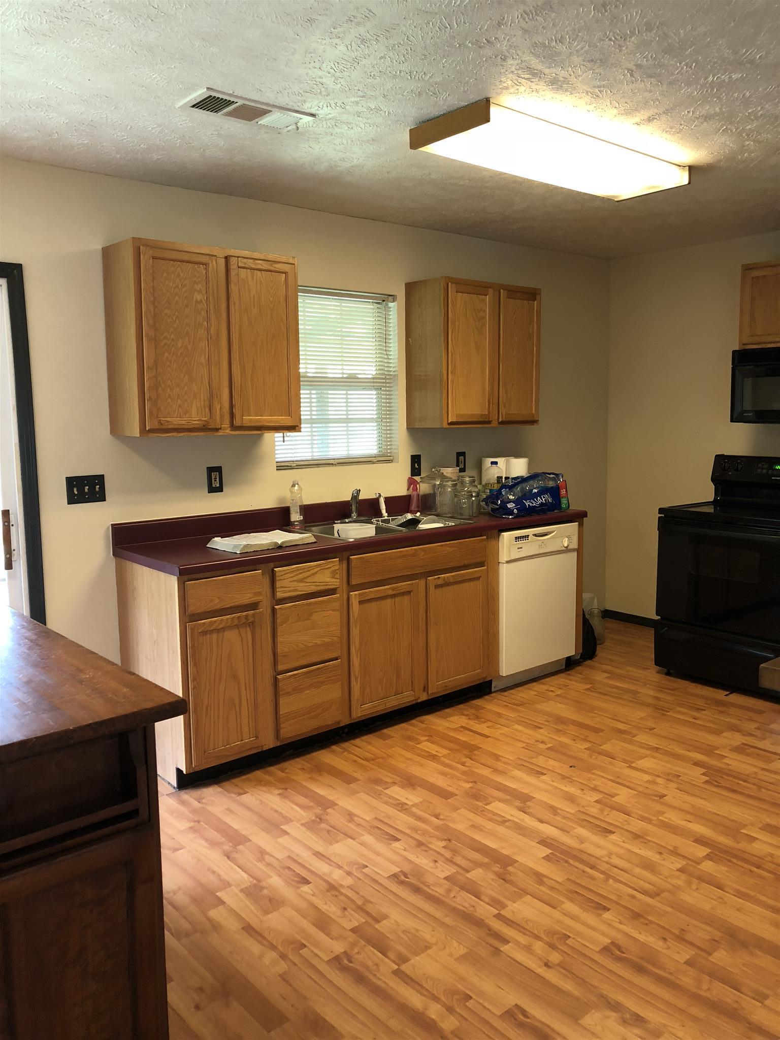 955 Buck Branch Road Charlotte, TN 37036 - Photo 9 of 15 Gallery Image 9