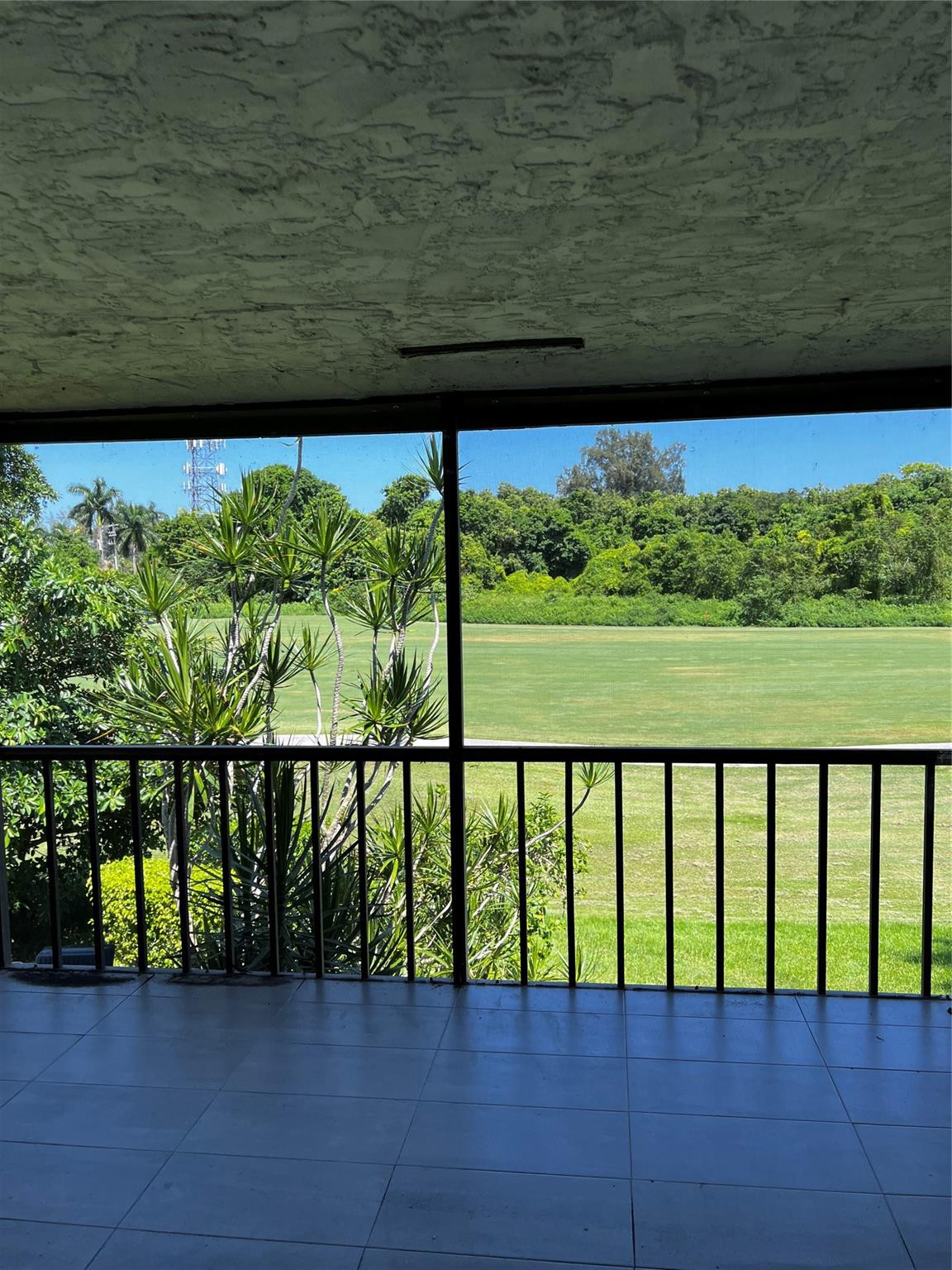 21213 Lago Circle, Unit B Boca Raton, FL 33433 - Photo 4 of 25 Photo 4