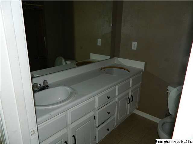 15469 Stonehedge Cliffs Road Northport, AL 35475 - Photo 8 of 13