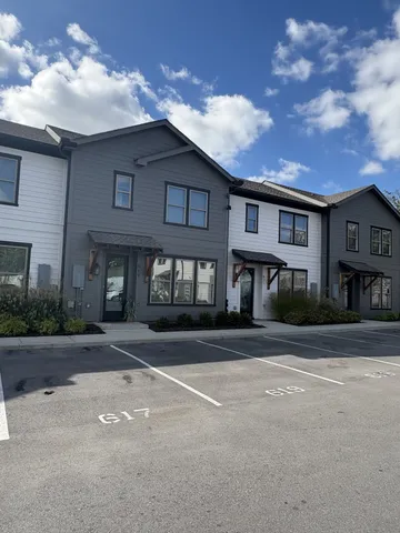 $2,300 | 609 Wallace Road, Nashville, TN 37211