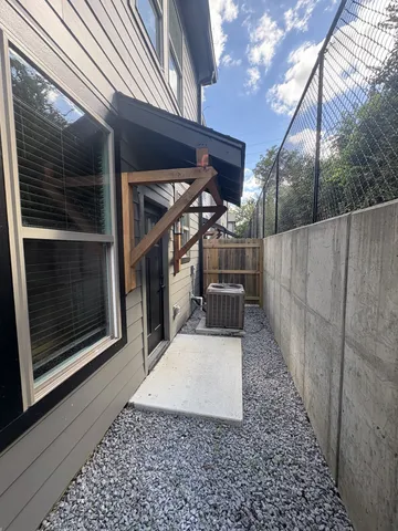 $2,300 | 609 Wallace Road, Nashville, TN 37211