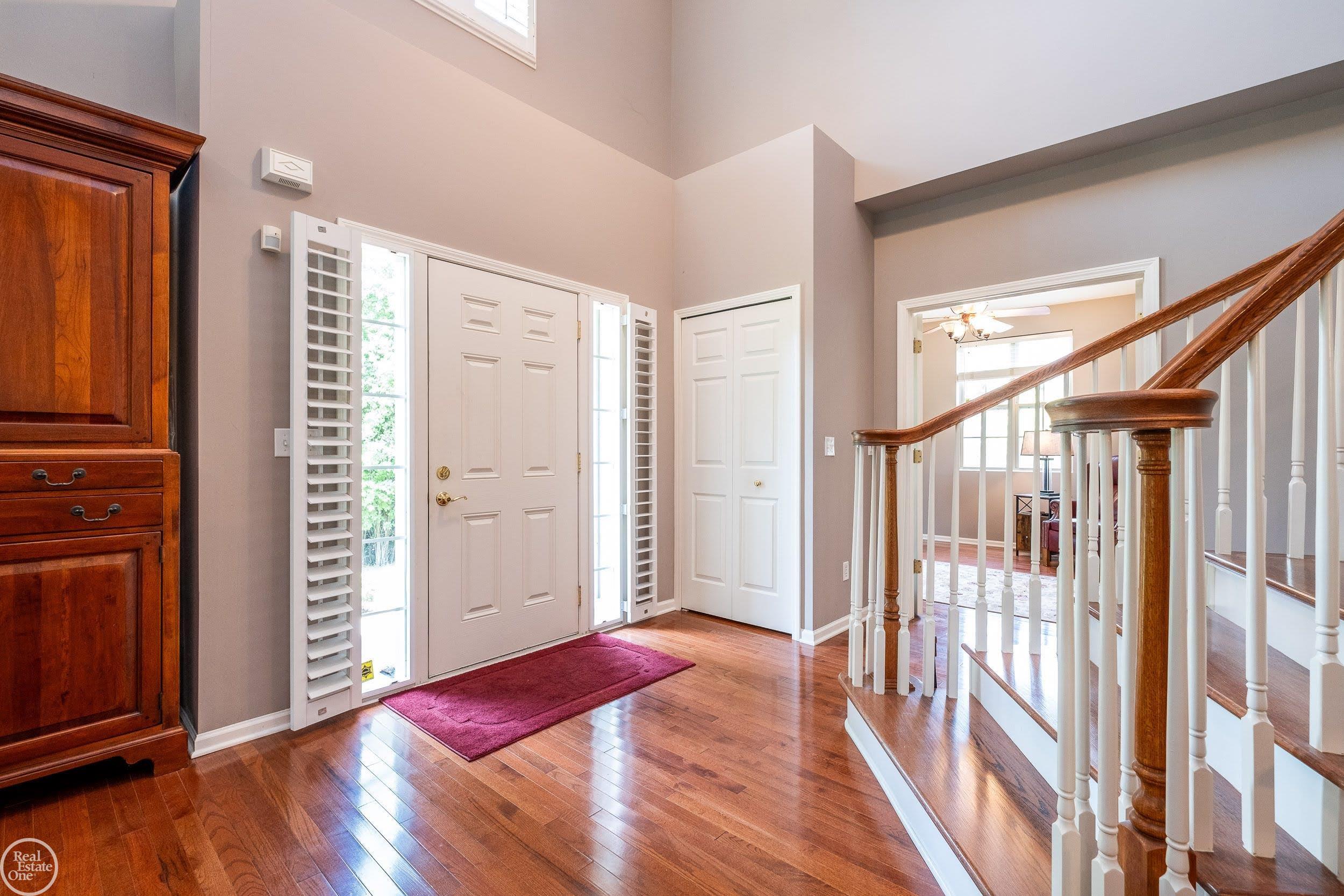 3597 Winding Brk Circle Rochester, MI 48309 - Photo 60 of 63 50147405-29b23aeb-8fef-4105-9181-4832249d8f31.JPG