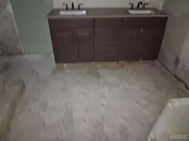 $45,900 | 10067 Prince Drive, St. Louis, MO 63136