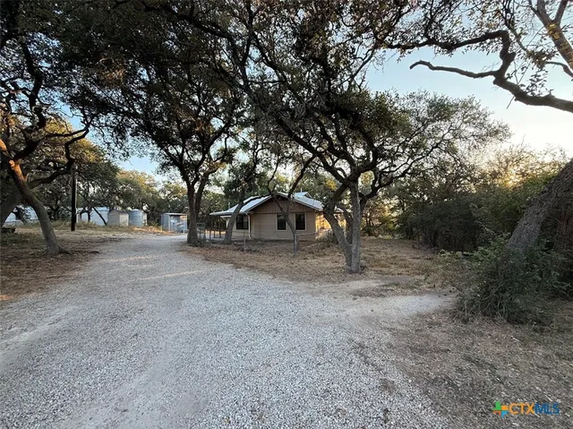 $1,750 | 2100 Farm To Market 2722, New Braunfels, TX 78132