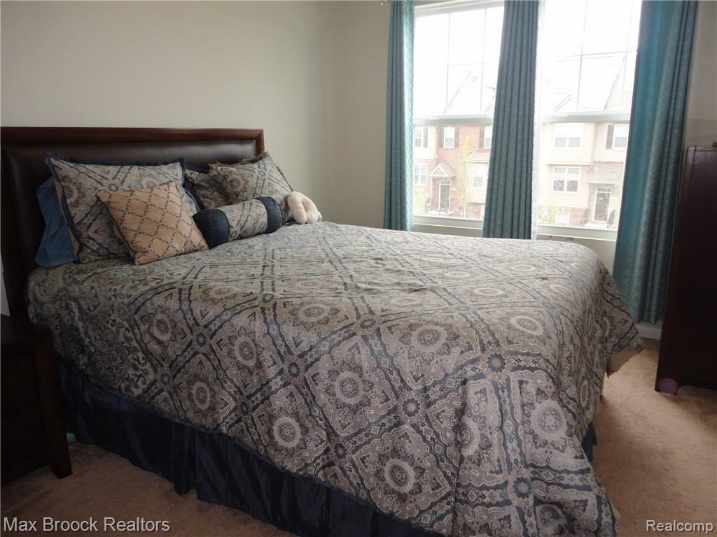 326 Glenhurst Boulevard, Unit 27 Rochester, MI 48307 - Photo 21 of 29