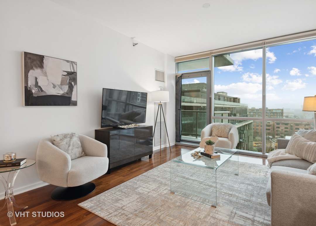 123 South Green Street, Unit 1009B Chicago, IL 60607 - Photo 6 of 17