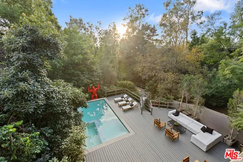 $2,595,000 | 2753 La Cuesta Drive, Los Angeles, CA 90046