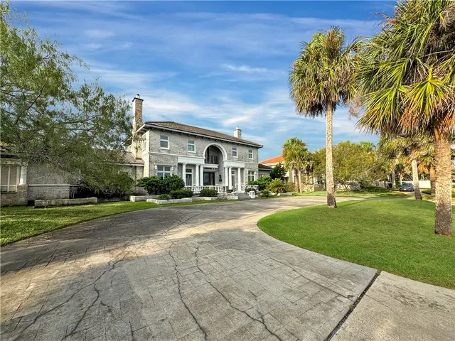 $1,595,000 | 5001 Ocean Drive, Corpus Christi, TX 78412