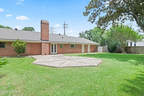 $335,000 | 101 South Arlington Drive, Lafayette, LA 70503